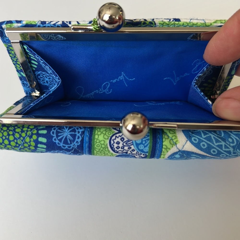 Vera Bradley Small Kisslock Wallet - Picture 4 of 6